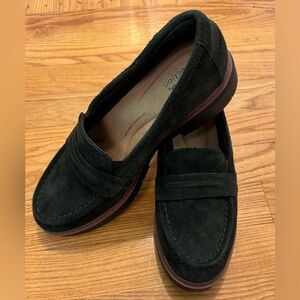 Clarks Collection Forest Green Suede Loafers 8W NWOB